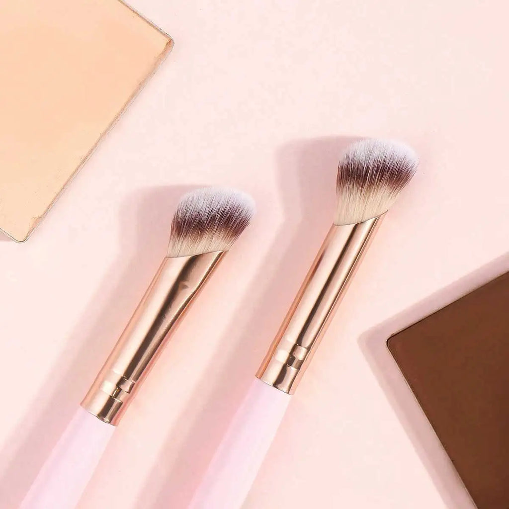 Juego de 4 brochas de maquillaje básicas con caja.