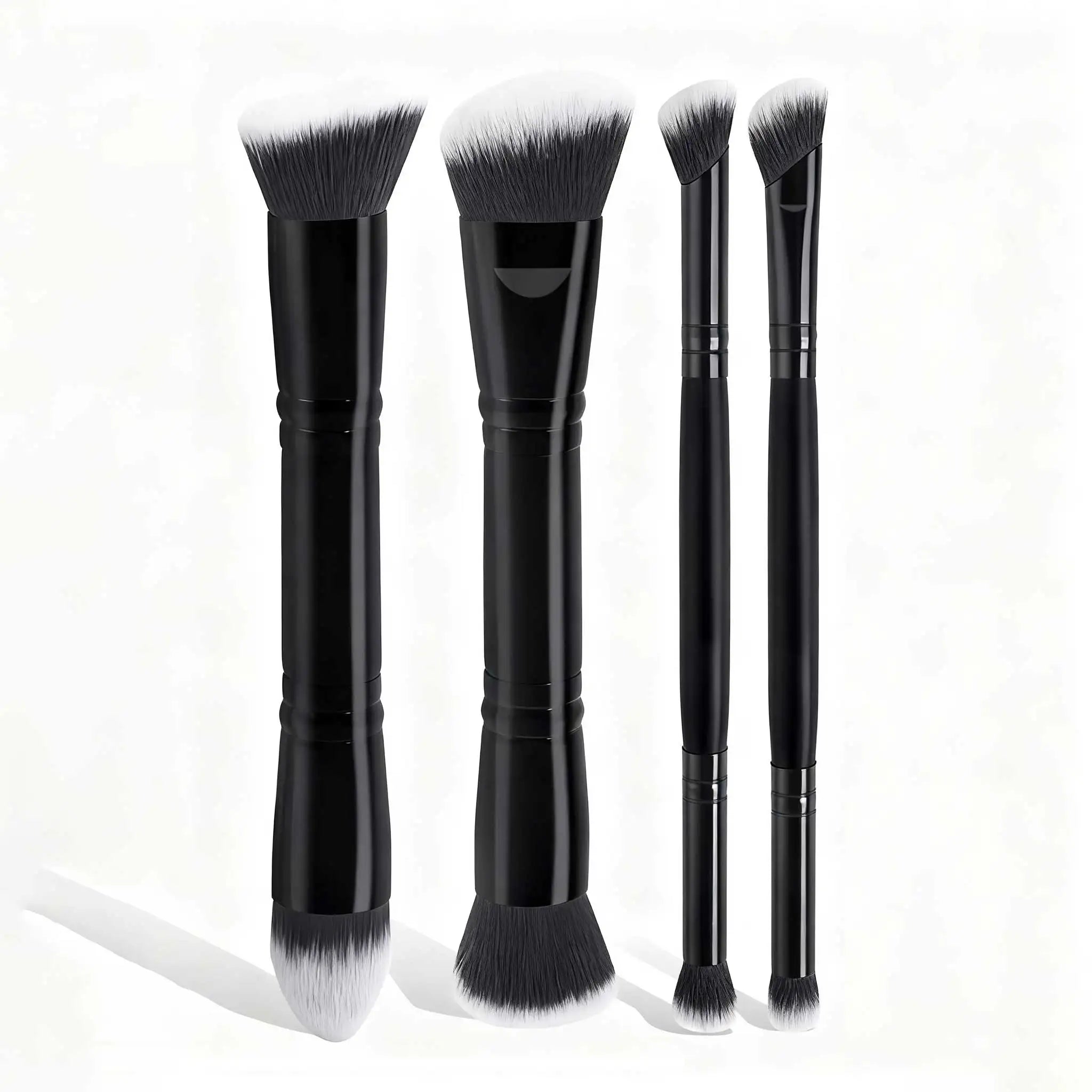 Juego de 4 brochas de maquillaje básicas con caja.